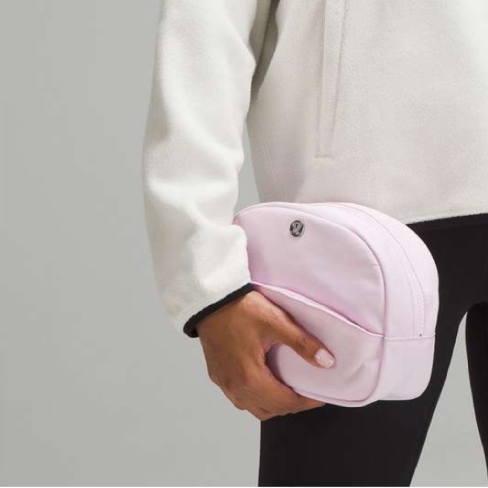 Go Getter Pouch  |  Meadowsweet Pink SOLD 0UT